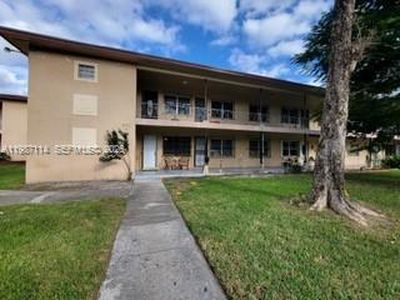 291 E 4th Ave APT 2