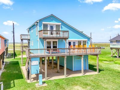 4826 Bluewater Dr