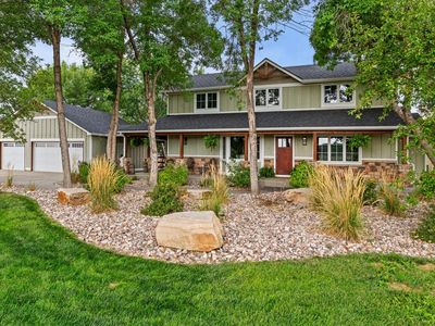 4811 Lonetree Dr