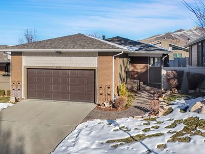 3655 E Oakrim Way