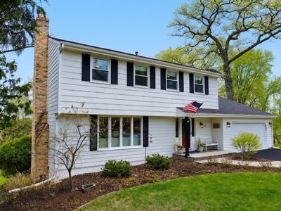 Property at 1085 Oak Cir, Wayzata, MN