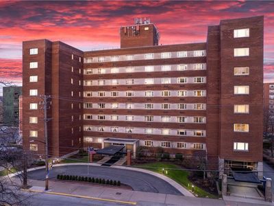 128 N Craig St APT 807