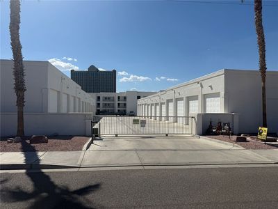 211 Moser Ave Avenue #103
