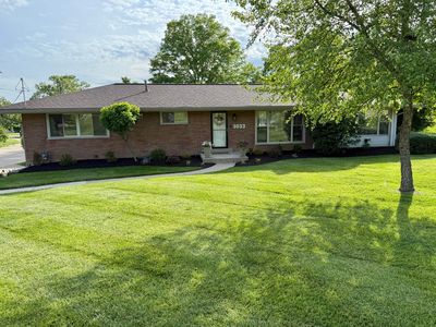 3033 Brookwood Dr
