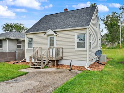 1216 22nd Ave SW