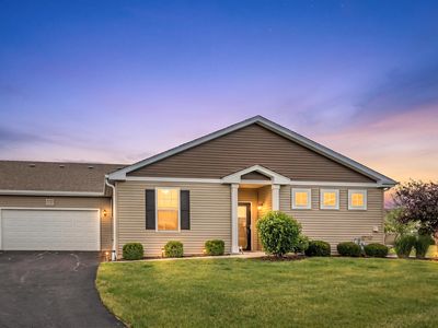 Property at 1116 Crestview Ln, Hampshire, IL