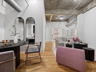 140 Bay St APT 4E