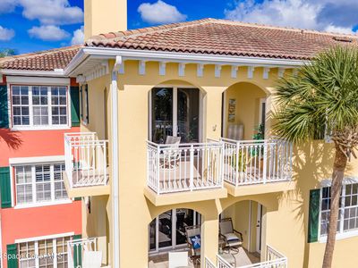 5540 N Harbor Village Dr APT 305