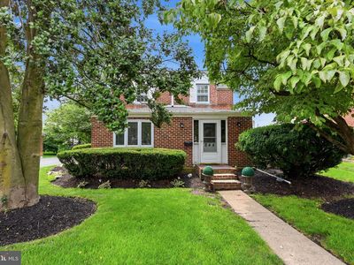 844 Burmont Rd