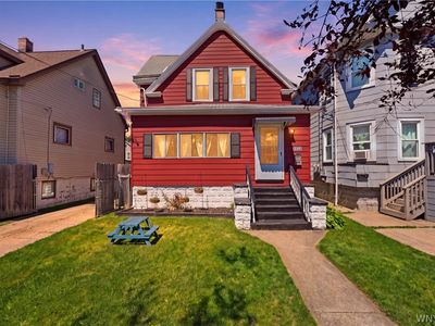 142 Geary St
