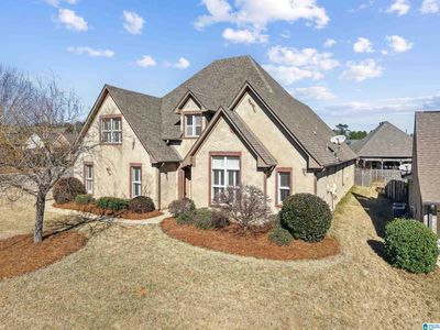 1000 Regent Crossing