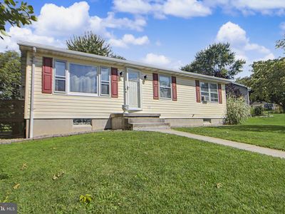 54 Lion Dr