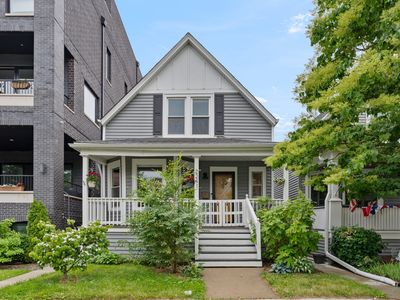 2241 W Foster Ave