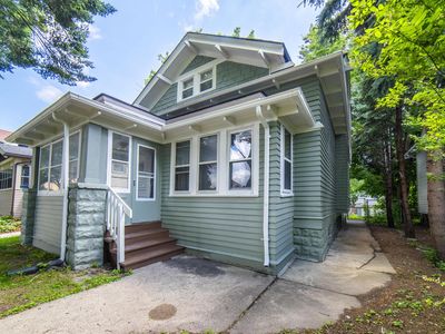 2222 N 51St STREET