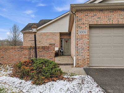 1004 Park Place Ln #1004