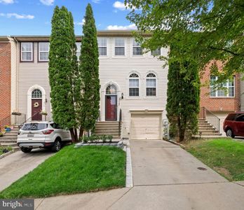 220 Persimmon Cir