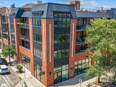 1600 N Bell Ave APT 3B