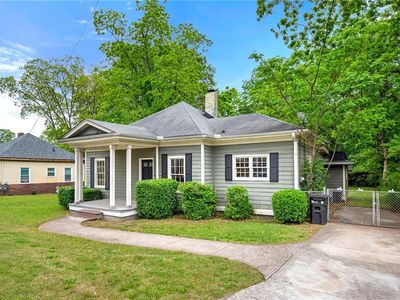 Property at 3288 Dogwood St, College Park, GA