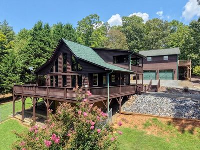 143 Lawrence Dr