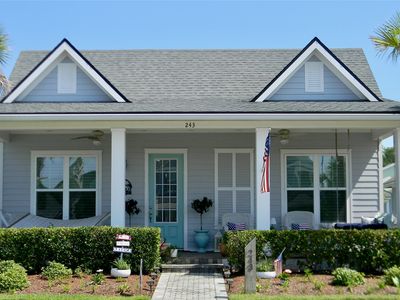 243 Daydream Ave
