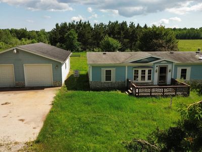 11689 Advent Rd