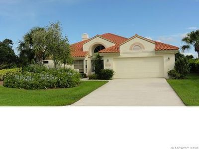 2001 NW Laurel Oak Lane