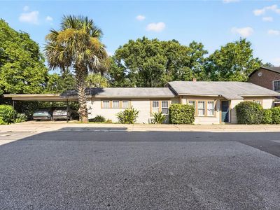 605 SW 9TH STREET