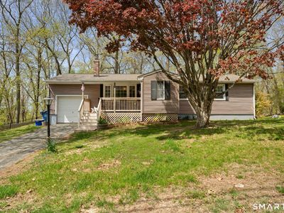 17 Ledgewood Drive