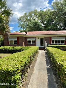 6858 W Frontage Rd