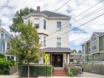 86 Chestnut St