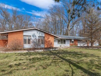 9724 Industrial Pkwy