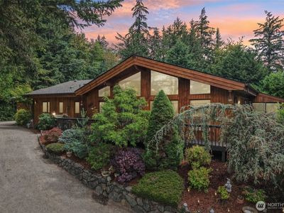 1834 Lake Drive