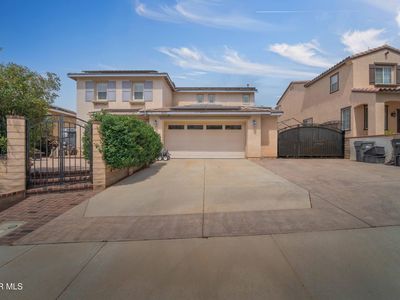 38332 Hillcrest Dr