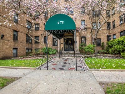 475 Bronx River Road #5C