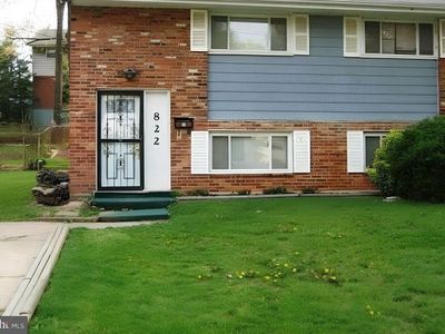 822 Booker Pl