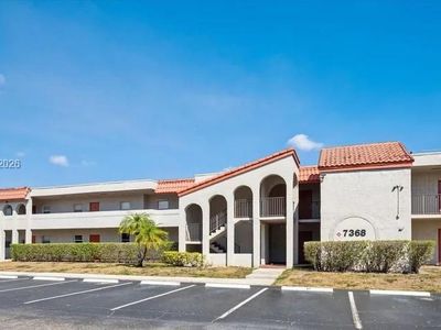 7368 Woodmont Ave APT 105
