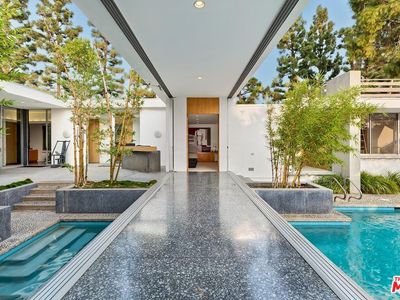 1163 Calle Vista Dr