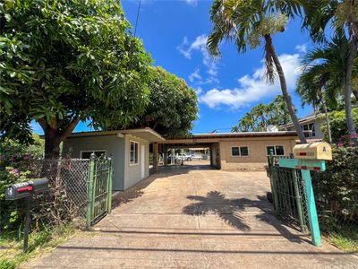 84-290 Makaha Valley Rd