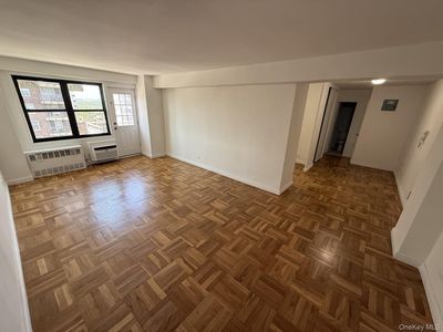 123-40 83 Avenue #11E