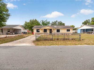 2254 Lisa St