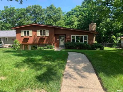 1811 E Maple Ridge Dr