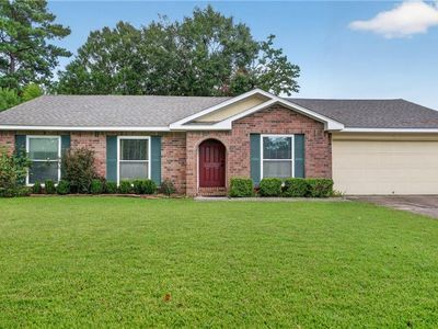 328 Crescentwood Loop