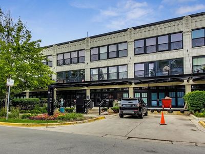 1069 W 14th Pl Unit 228