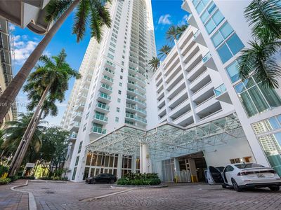 31 SE 5th St APT 409