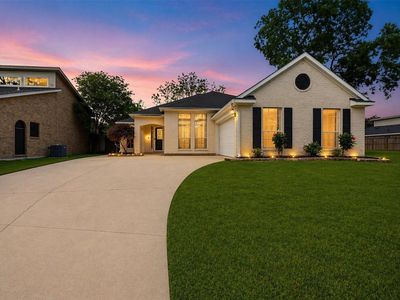 10707 Crestfield Ct