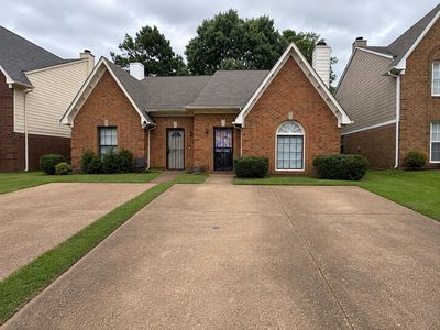 1670 Old Mill Stream Dr
