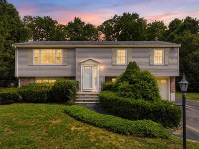 100 Marilyn St