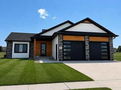 Property at 800 Paige Pl, Moville, IA