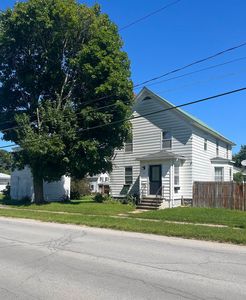 30 Beach St