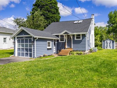 242 River Meadow Dr